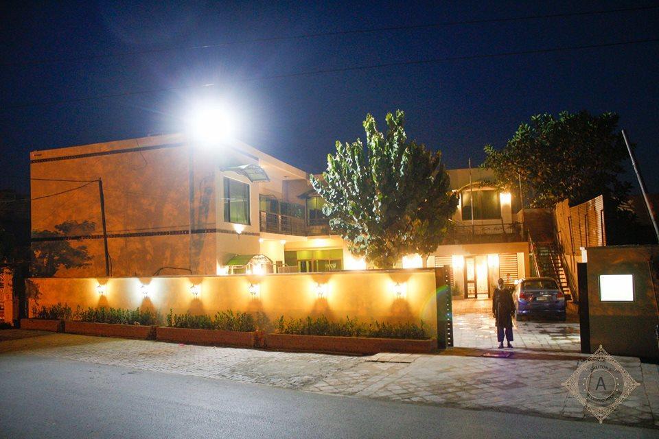 Shelton Accommodator Peşaver Dış mekan fotoğraf